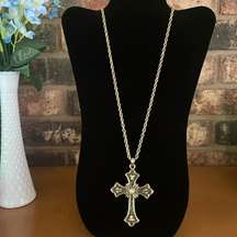 Sarah Coventry Limited Edition 1975 Cross Pendant and necklace gold tone