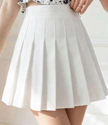 White pleated tennis skirt