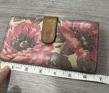 Patricia Nash Leather Wallet Floral Multi-color Print BEAUTIFUL