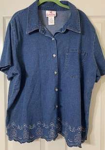 Quacker Factory Denim Rhinestone Embellished Short Sleeve Shirt Size 2X