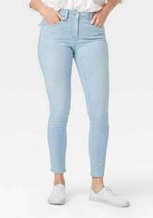 Etcetera Twiggy Skinny Jeans in Powder Blue Size 2