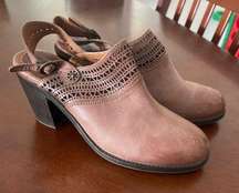 Ariat Heeled Clog Mules Brown Size 8.5