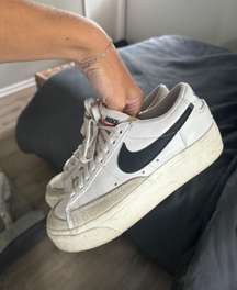 Women’s  low Top blazers