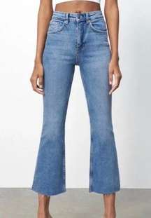 Mid-Rise Cropped Flare Jeans