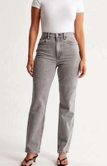 Abercrombie & Fitch Curve Love The ‘90s Straight Ultra High Rise Gray Size 32/14