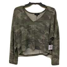 La La Land Creative Co Womens Camo Super Soft Crop Top