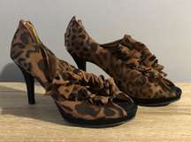 Womens Size 8 Metaphor Leopard Print Stilettos 1 Inch Platform