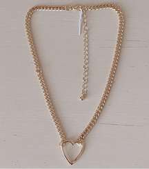 NWOT  14” gold toned heart necklace