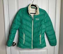 Mountain Hardware green insulated puffer jacket size medium women’s