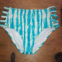 Catalina high waste cut out swim bottoms size M