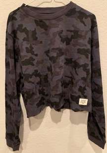 SOUL BY SOULCYCLE Casy Crop Camo Sweatshirt (M)