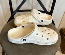 M6,W8 White Croc Clogs