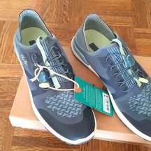 Olukai sneakers NEW with TAG​