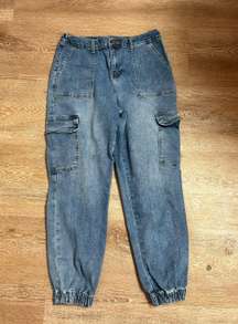 Cargo Jeans