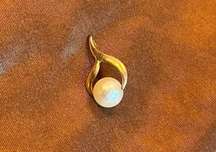 Golden Pearl Pendant