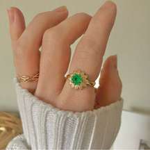 Vintage “Eurydice” Green Gold Adjustable Cocktail Ring Sunburst Emerald Femme Classic