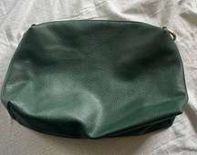 Excellent Condition NWOT  Hunter Green Cluth Bag/Purse w Gold Hardware