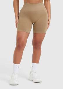 EFFORTLESS SEAMLESS SHORTS