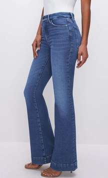 Good American Good Legs Flare Jeans