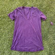 Lululemon Basic V-Neck Tee