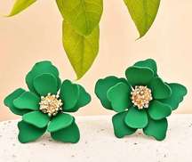 Green Petal Flower Stud  Earrings