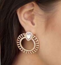 Ettika Glitter and Shine 18K Gold Plated Circle Earrings