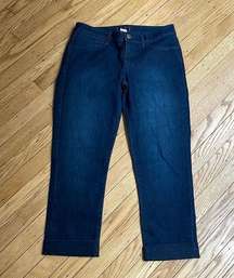 Elle straight leg blue jeans size 6