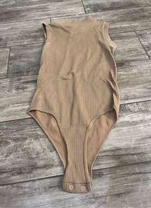 Aura Seamless Mock Neck Bodysuit Size M/L