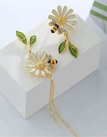 Daisy leaf bee design cute enamel dangle zinc alloy earrings faux fashion Jewelr