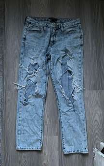 Boyfriend Distressed Jeans