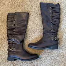 Women’s Dark brown Braided Back Boots With Buckle Size 7