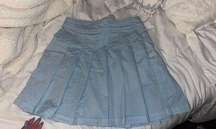 pleated skirt