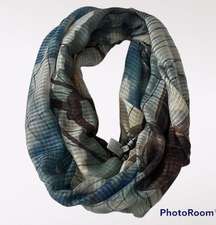 DEMDACO by Design multicolor Photo Series infinity Scarf OS