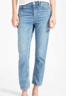 The Relaxed Straight Jean