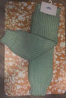 NWT  Green Leg Warmers