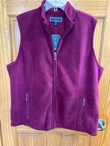 Zero proof fleece vest NWT Karen Scott