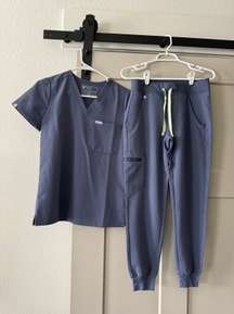 Scrubs Set