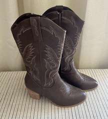 brown size 8 cowgirl boots