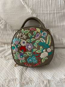 Floral Circle Purse