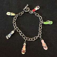 ATTENTION SHOE LOVERS: Bracelet