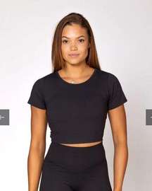 NWT Ptula Crew Cropped Tee Black Size Medium