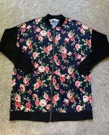 Chris & Carol women’s small floral oversized sweater jacket