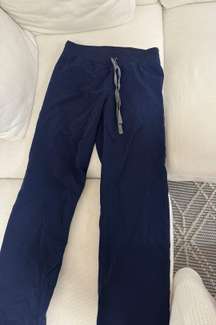 Livingston Basic Scrub Pants