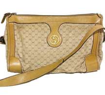 Gucci Vintage GG Fabric Leather Trim Gold Hardware Shoulder Bag Pocketbook