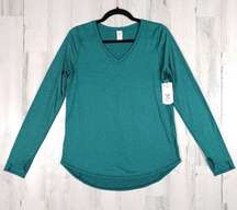 NWT Xersion Quick Dry Green long Sleeve V-Neck Shirt Women's Size Small