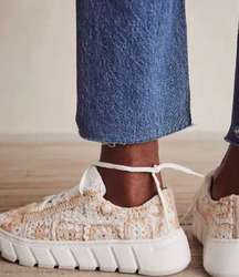 NEW Free People Catch Me If You Can Crochet Lace Up Sneakers Platform 39/9