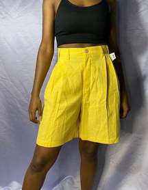 Vintage 90s High waisted yellow Bermuda shorts