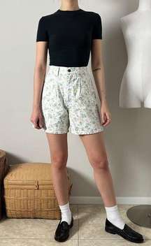 vintage white floral print high waisted denim jean bermuda mom shorts