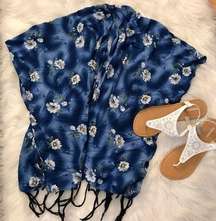 5/$25 open front top/cover up blue with all over daisy floral print