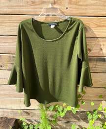 Woman’s Dark Green Blouse with Flare Sleeve Size 2X